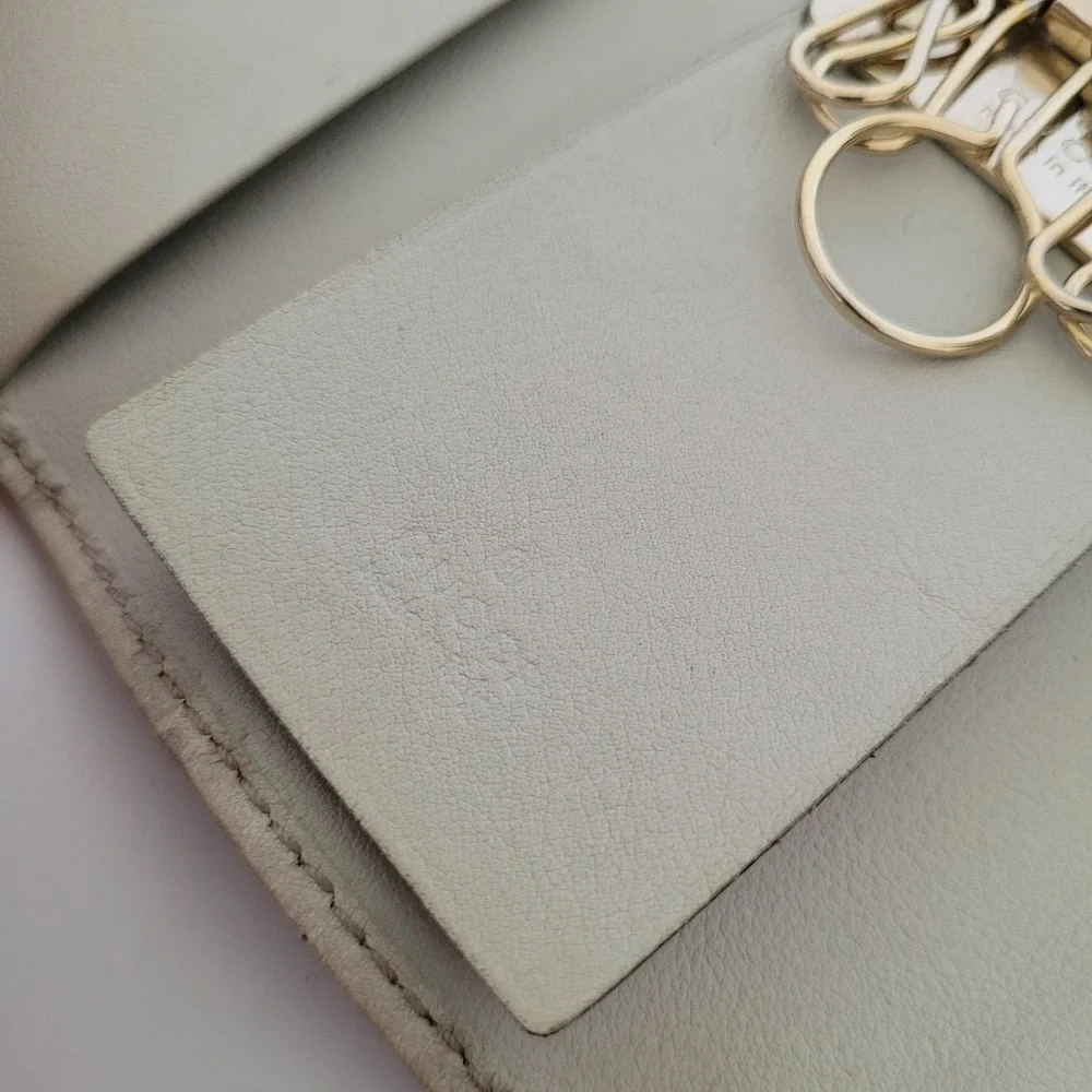 Gucci Guccissima Key Case White Bone Leather 6 Hook Holder 212111 0416